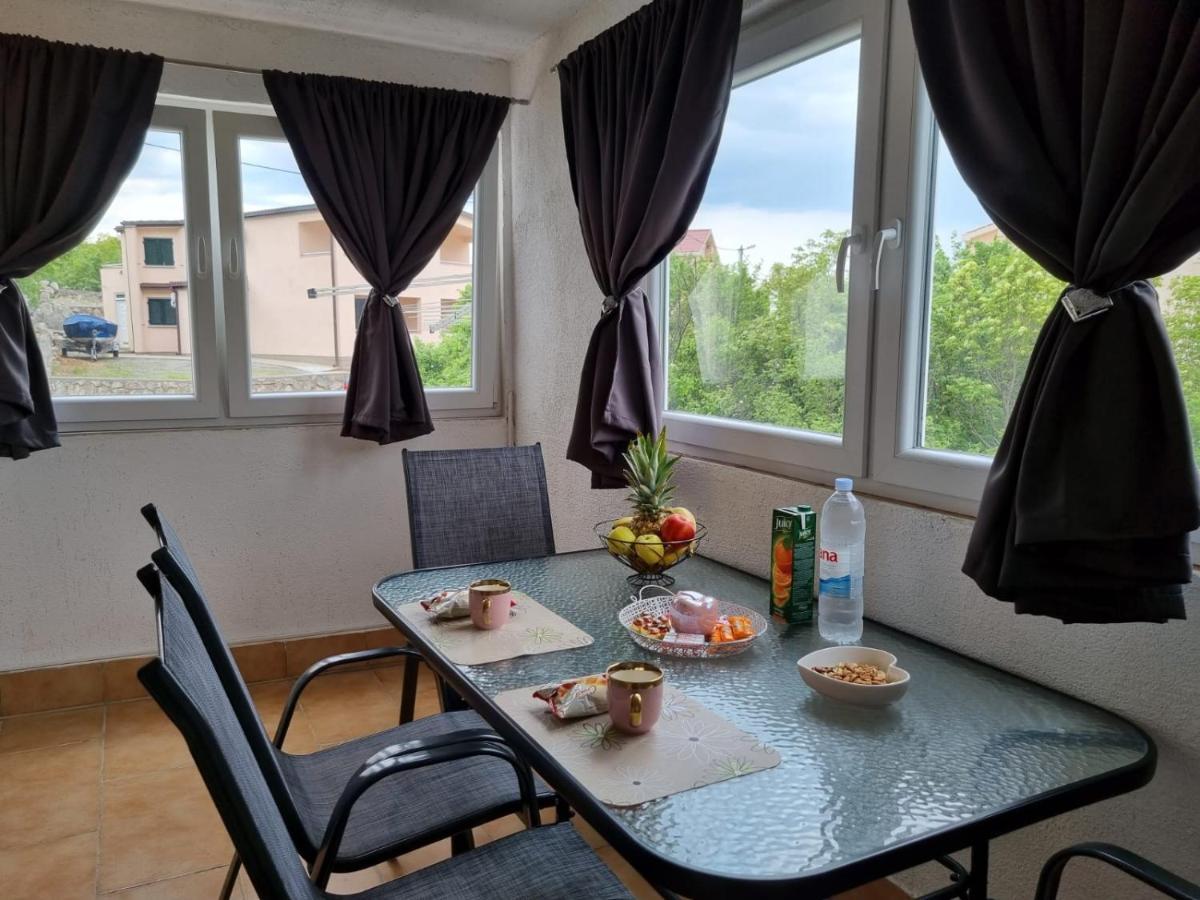 Apartmani 'Cvit' Karlobag Exteriér fotografie