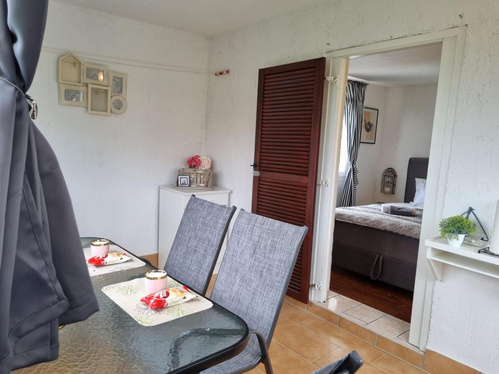 Apartmani 'Cvit' Karlobag Exteriér fotografie