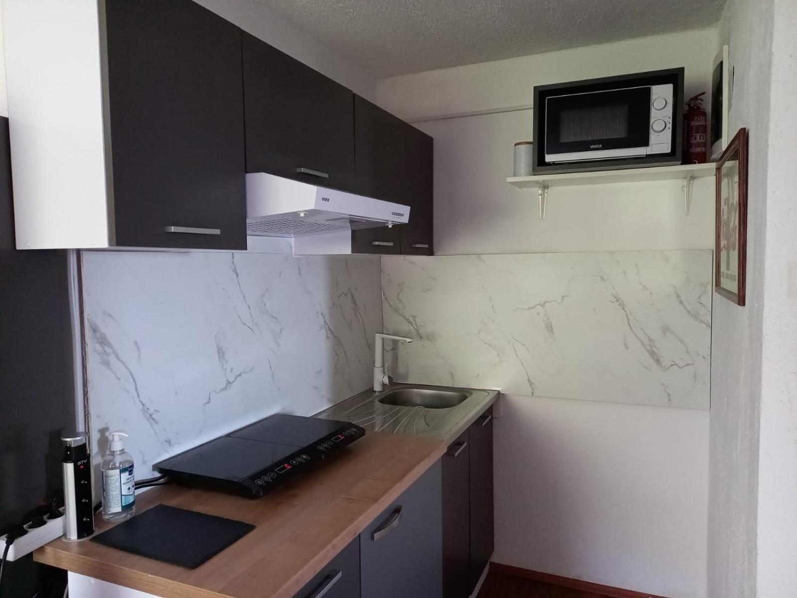 Apartmani 'Cvit' Karlobag Exteriér fotografie